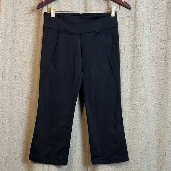 lululemon athletica Pants - Lululemon cropped leggings